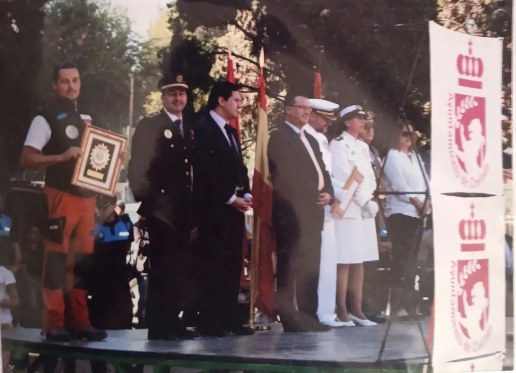 Premio de la Policía Municipal a la Escuela Canina Guau Madrid